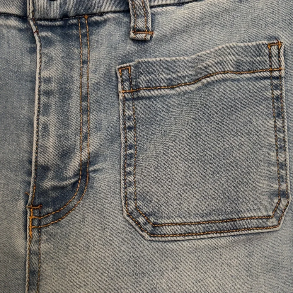 BCBGeneration Light Blue wide leg Jeans - Picture 5 of 8